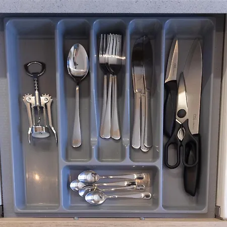 Revalia Old Town Hall Square 公寓 *