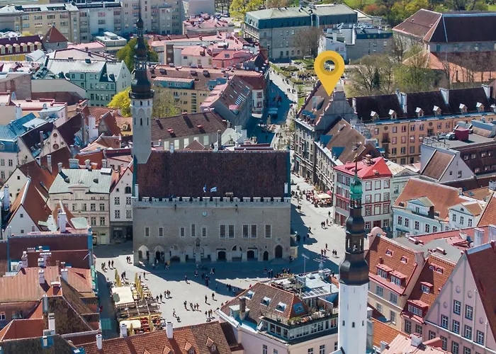 Revalia Old Town Hall Square 塔林