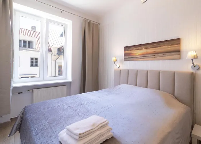 Revalia Old Town Hall Square Talin