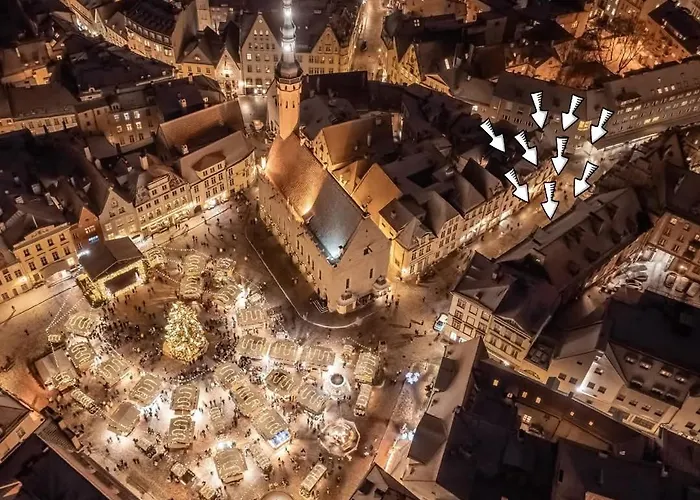 Revalia Old Town Hall Square Apartamento *